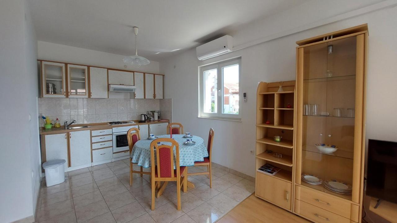 Apartments Gardijan Vodice Exterior foto