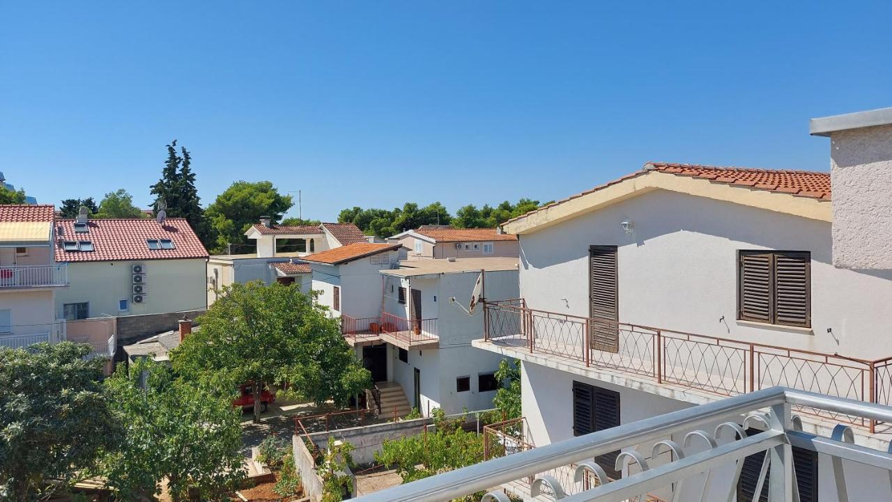 Apartments Gardijan Vodice Exterior foto